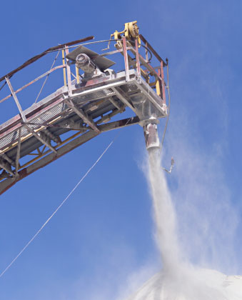 Asamer, Kran mit Schotter